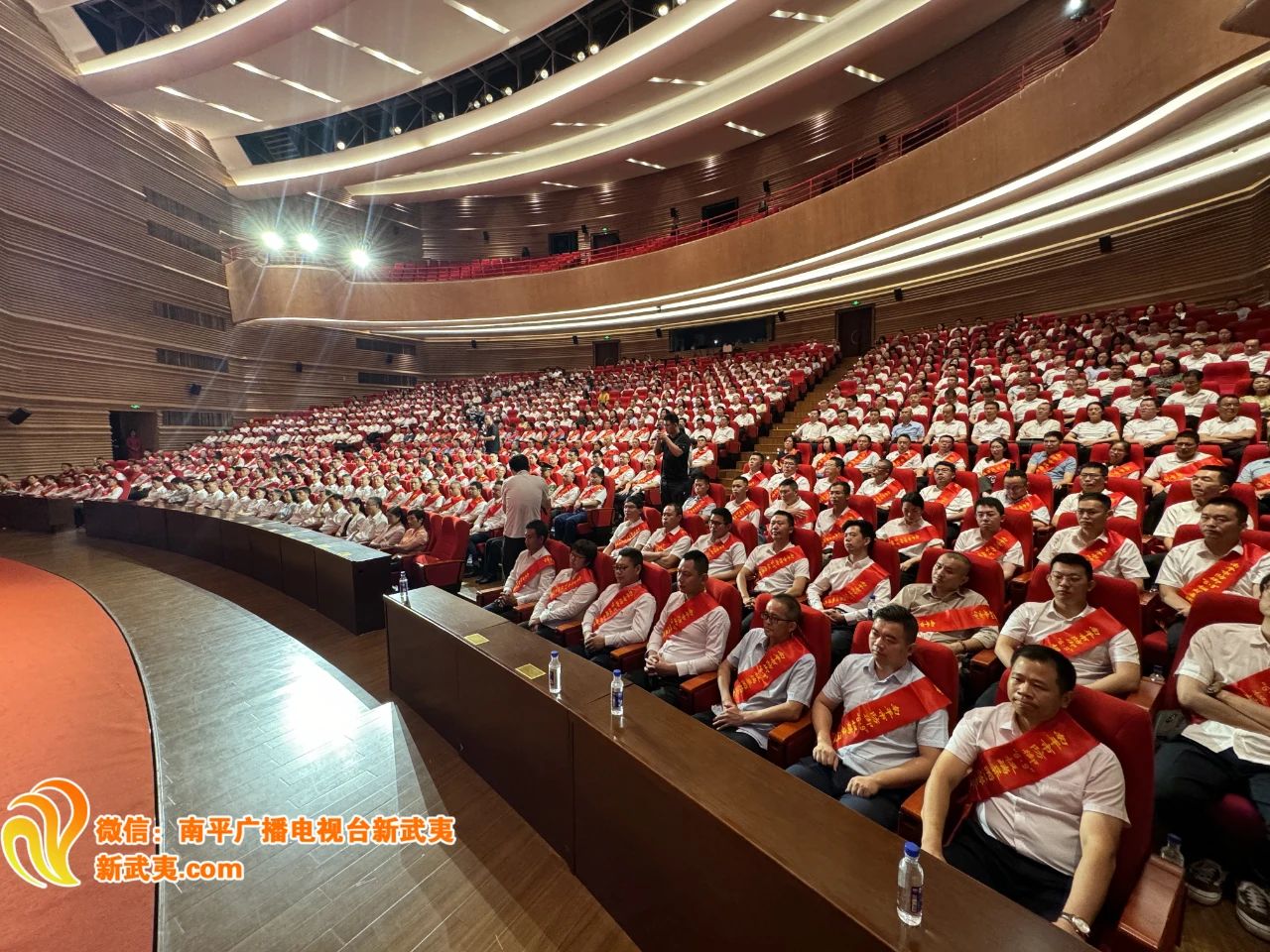 喜報(bào)！易順建工集團(tuán)有限公司總經(jīng)理李晉恒榮獲南平市防御“6·9”極端暴雨洪澇災(zāi)害優(yōu)秀個人稱號